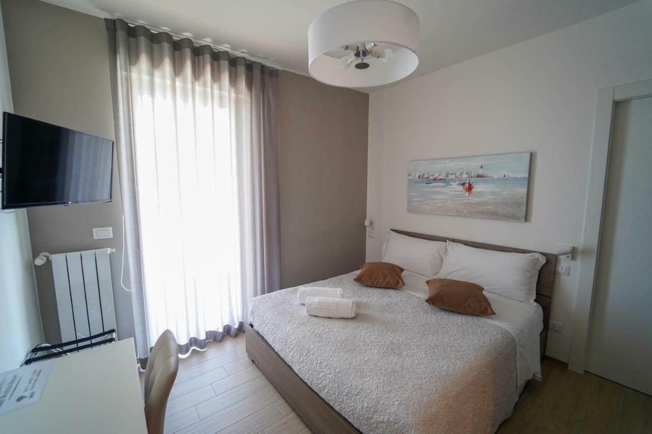 Wojtyla Airport Bari Bed & Breakfast Bagian luar foto